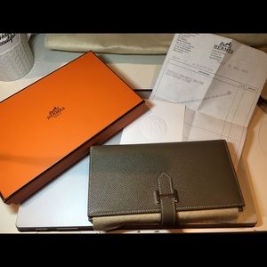 Like New Authentic Hermes Bearn Long Bifold Wallet
